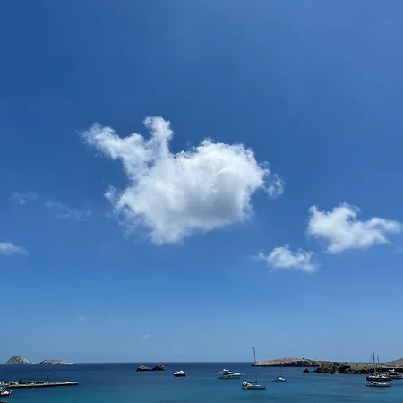 Aeolos Hotel Karavostasis (Folegandros)