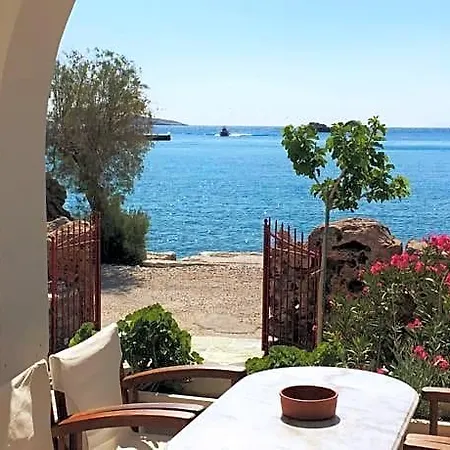Hotel Aeolos Karavostasis (Folegandros)