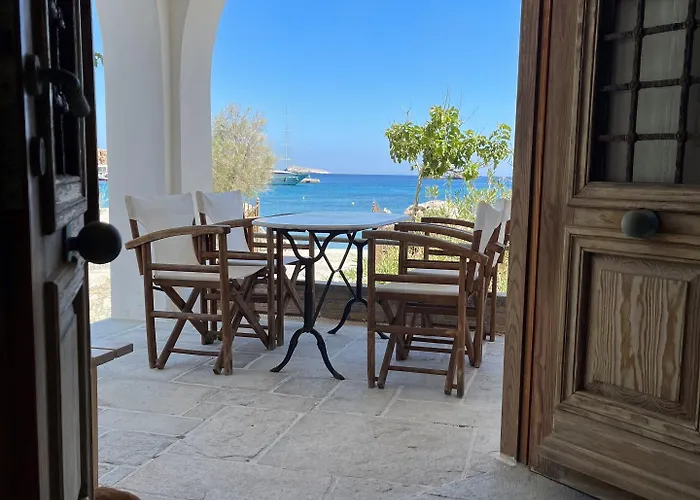 Hotel Aeolos Karavostasis (Folegandros)