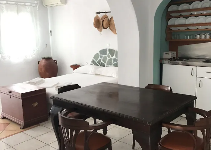 Hotel Aeolos Karavostasis (Folegandros)